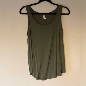 New! Old Navy, Women’s, Olive, Sleeveless Tank. Size Medium.